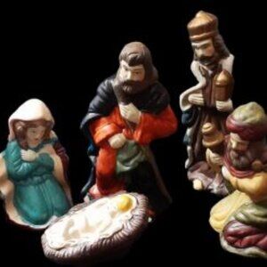 Very Nice! 8pc Vintage Christmas Nativity Set Porcelain Baby Jesus Manger Scene